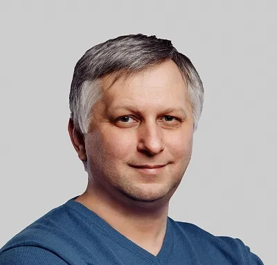 Максим Потапов